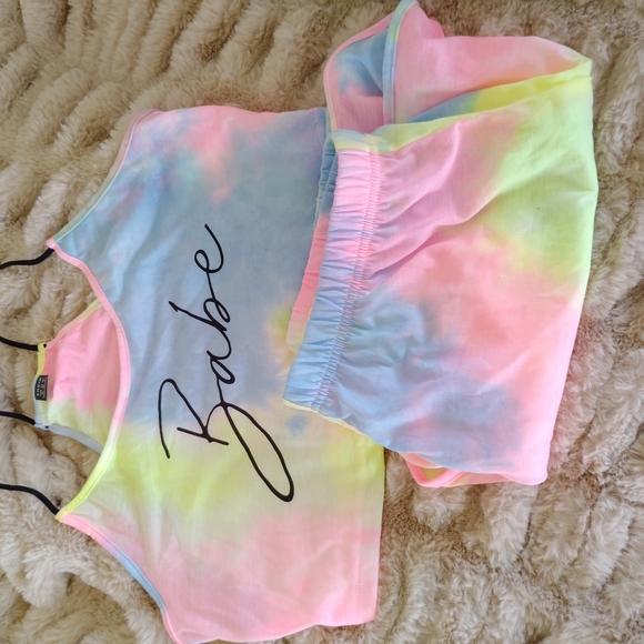 Tops - Colorful Tie-Dye Tank and Shorts Set